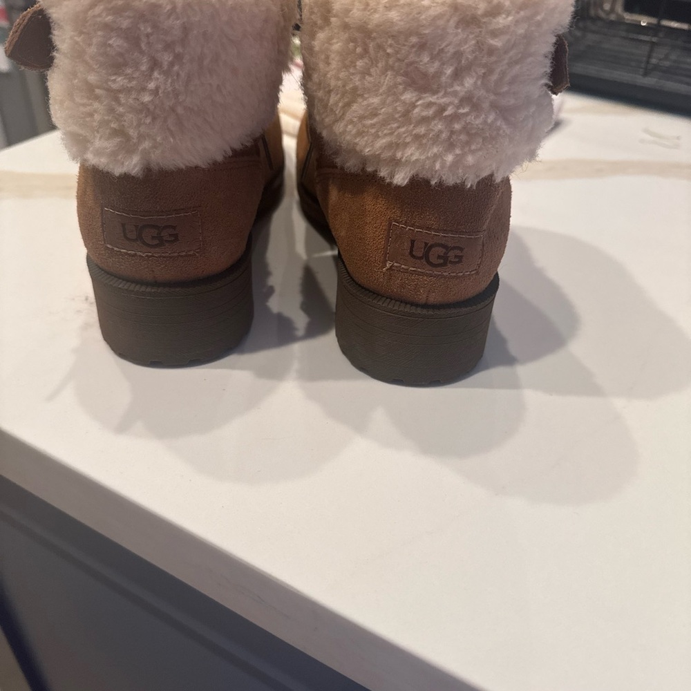 UGG Tan Ankle Boots with Cream Fur